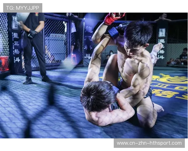 MMA搏击赛双方血战到底，看哭无数粉丝